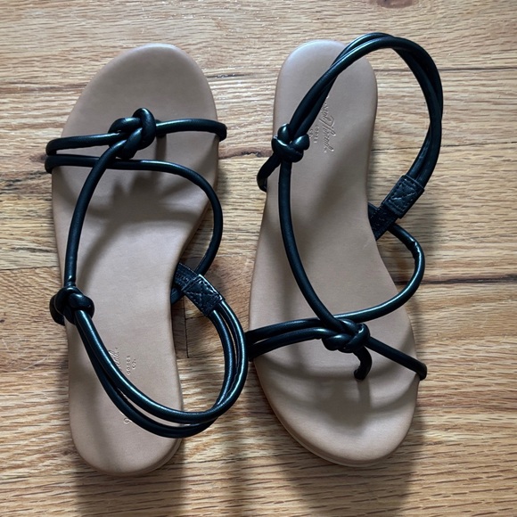 Universal Thread Shoes - Universal thread Black Strappy Sandals
